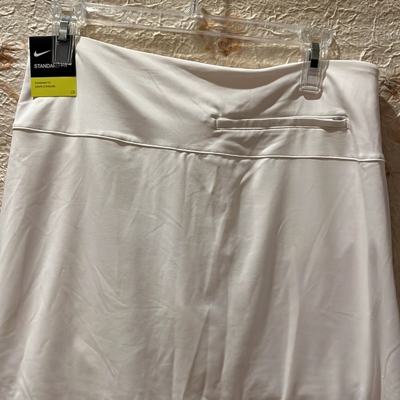 NWT Nike white golf-tennis-pickleball skirt - Picture 6 of 9